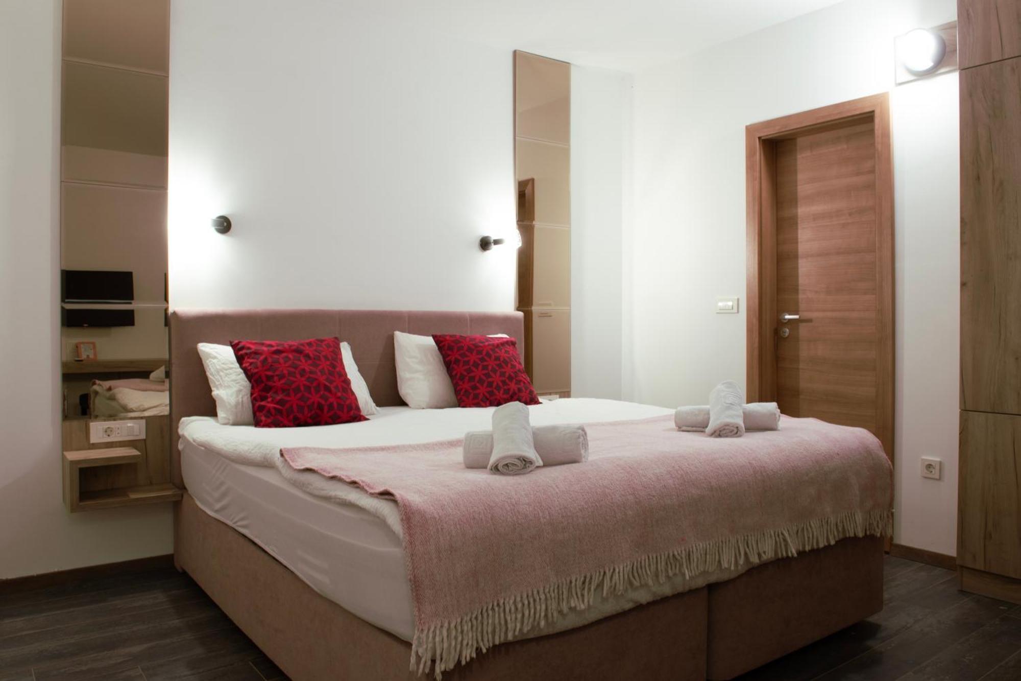 Boulevard Luxury Apartments City Center โอครีด ภายนอก รูปภาพ